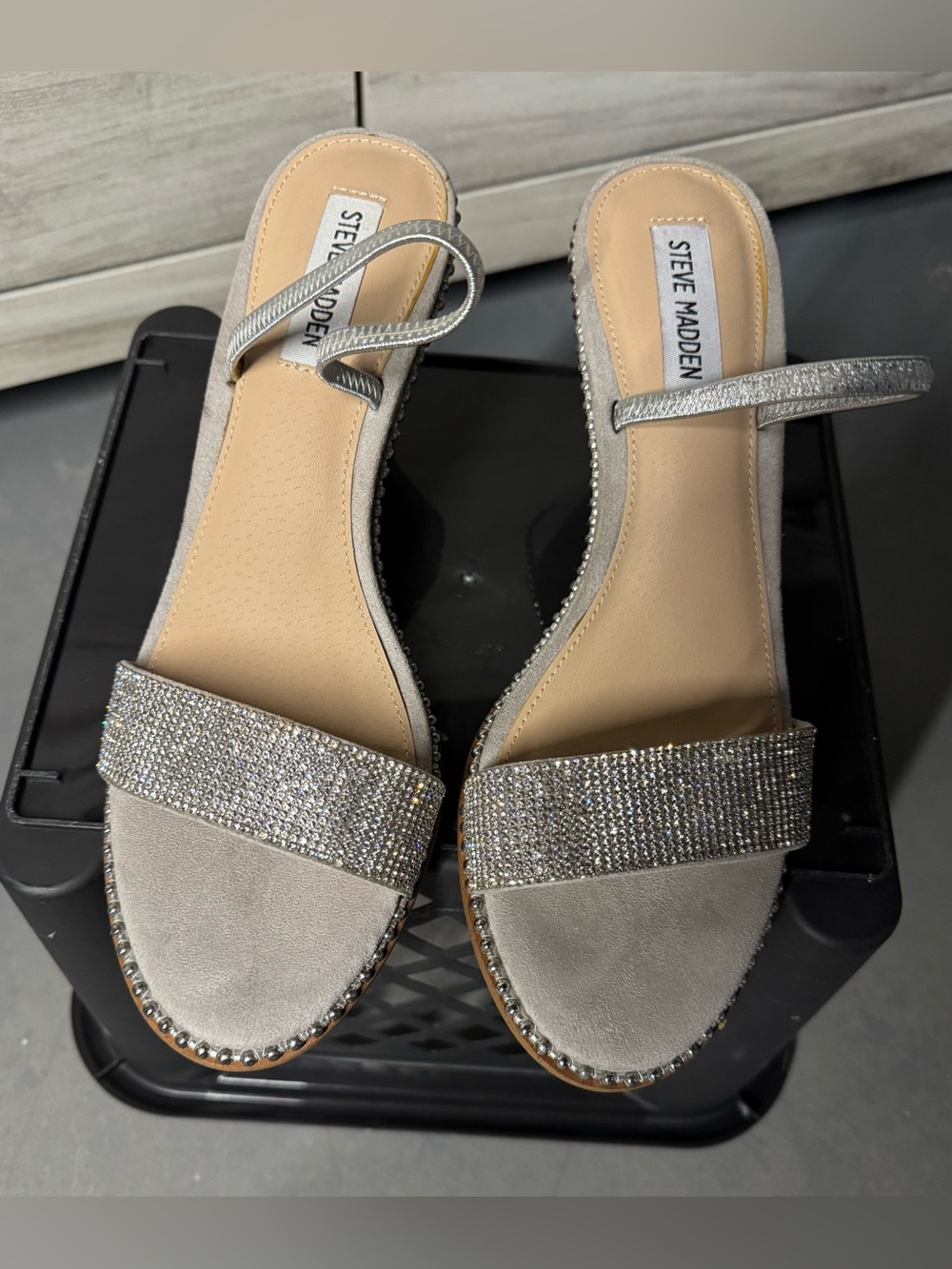 Steve Madden Silver Rhinestone Slingback Heels Size 9 - Picture 2 of 8